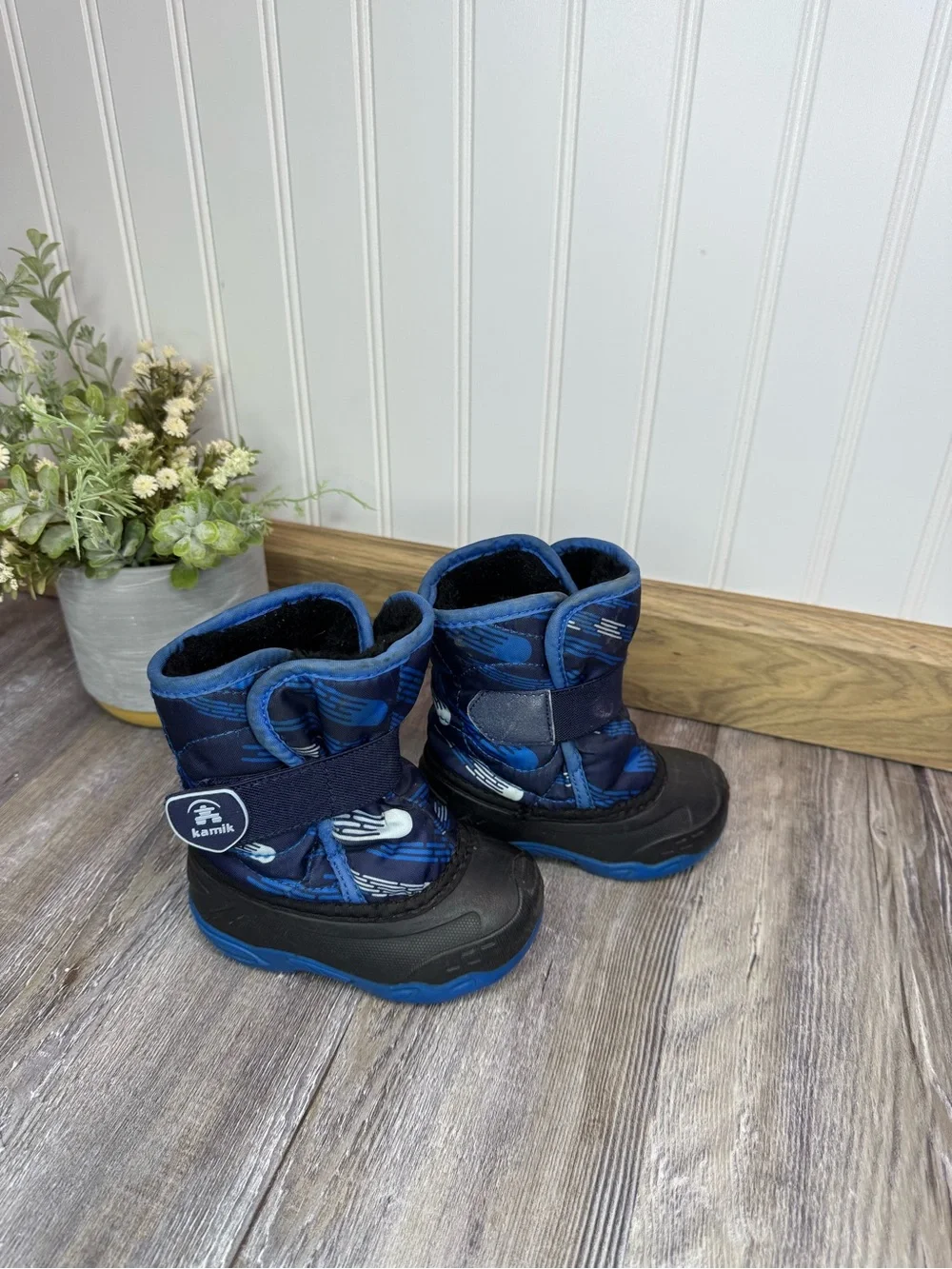 Kamik Snowybug 6 Blue and Black Winter Snow Boots Fleece w Velcro Boys Toddler 5